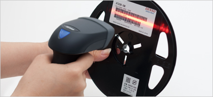 搭載了斜面配置LED,對準(zhǔn)簡單方便 搭載了斜面配置LED,對準(zhǔn)簡單方便